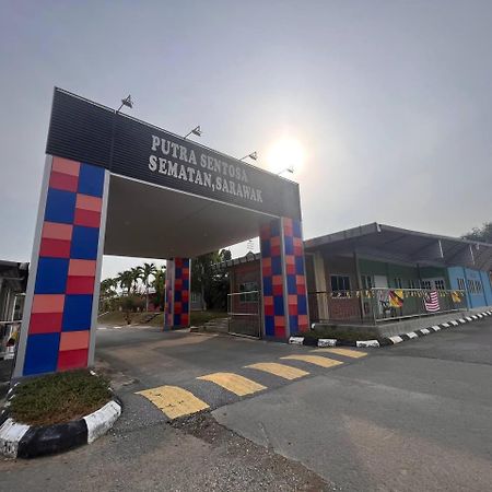 Putra Sentosa Retreat Camp, Sematan Otel Dış mekan fotoğraf