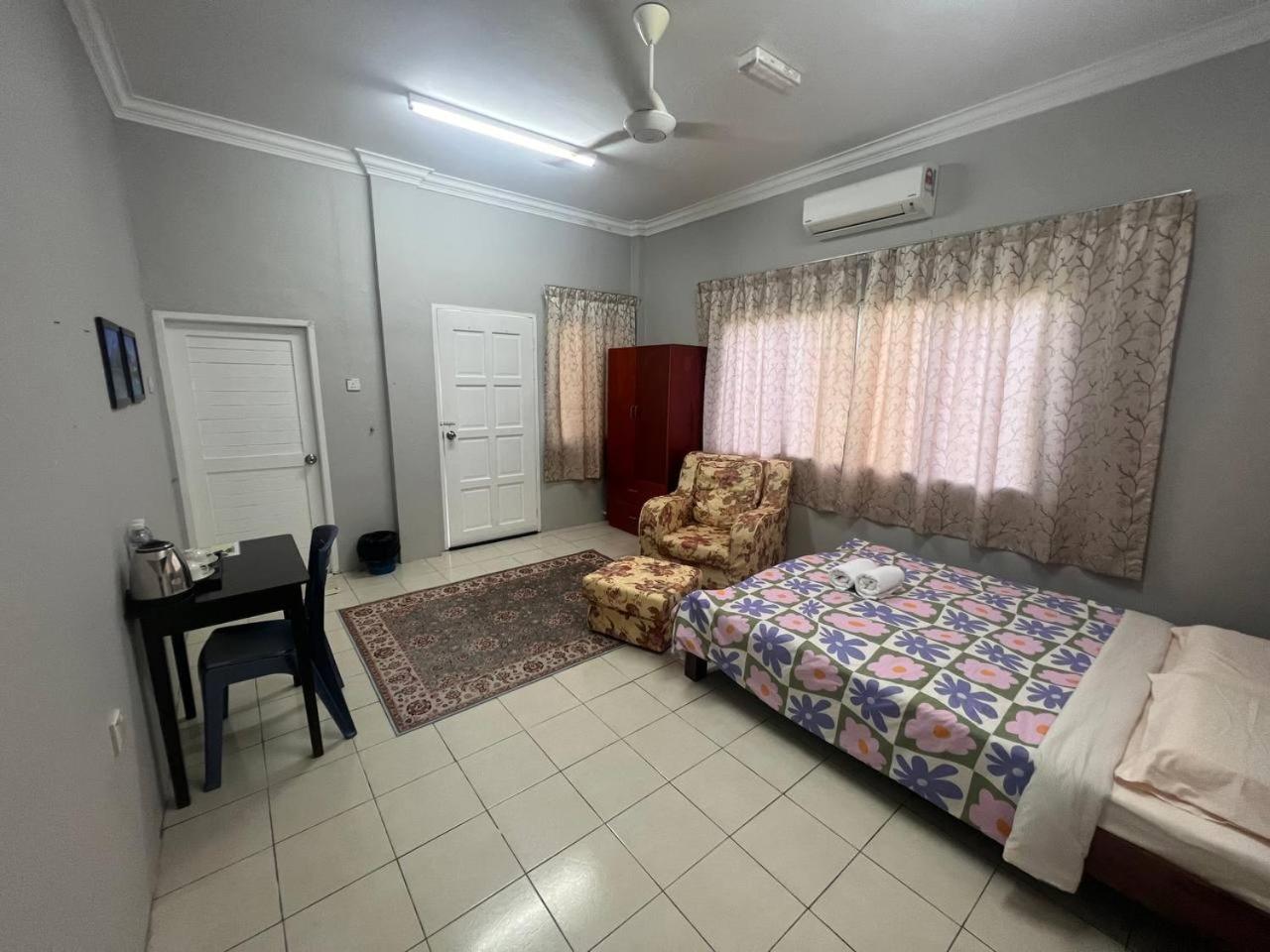 Putra Sentosa Retreat Camp, Sematan Otel Oda fotoğraf