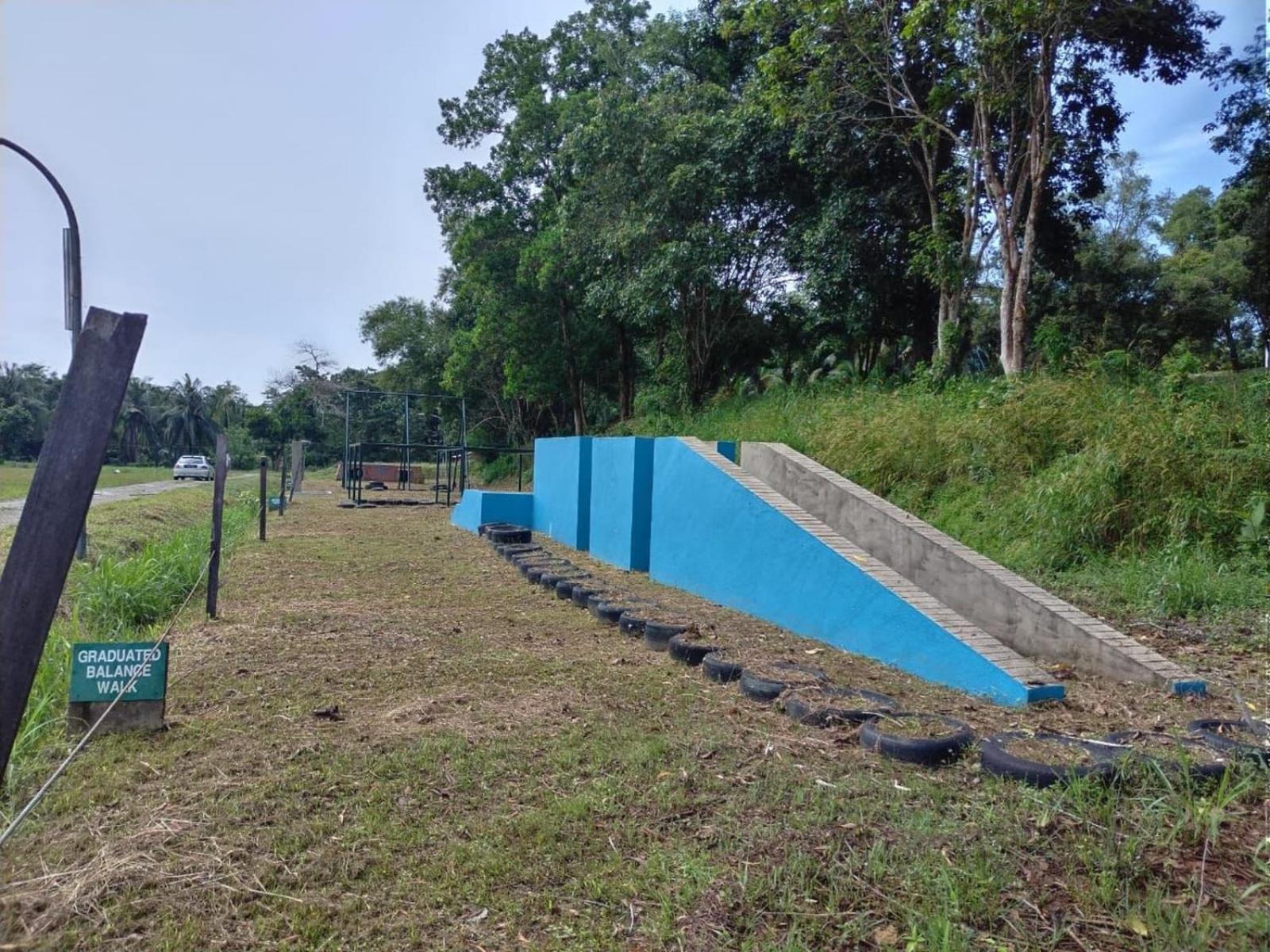 Putra Sentosa Retreat Camp, Sematan Otel Dış mekan fotoğraf