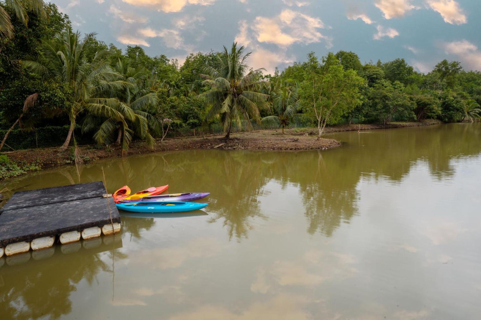 Putra Sentosa Retreat Camp, Sematan Otel Dış mekan fotoğraf